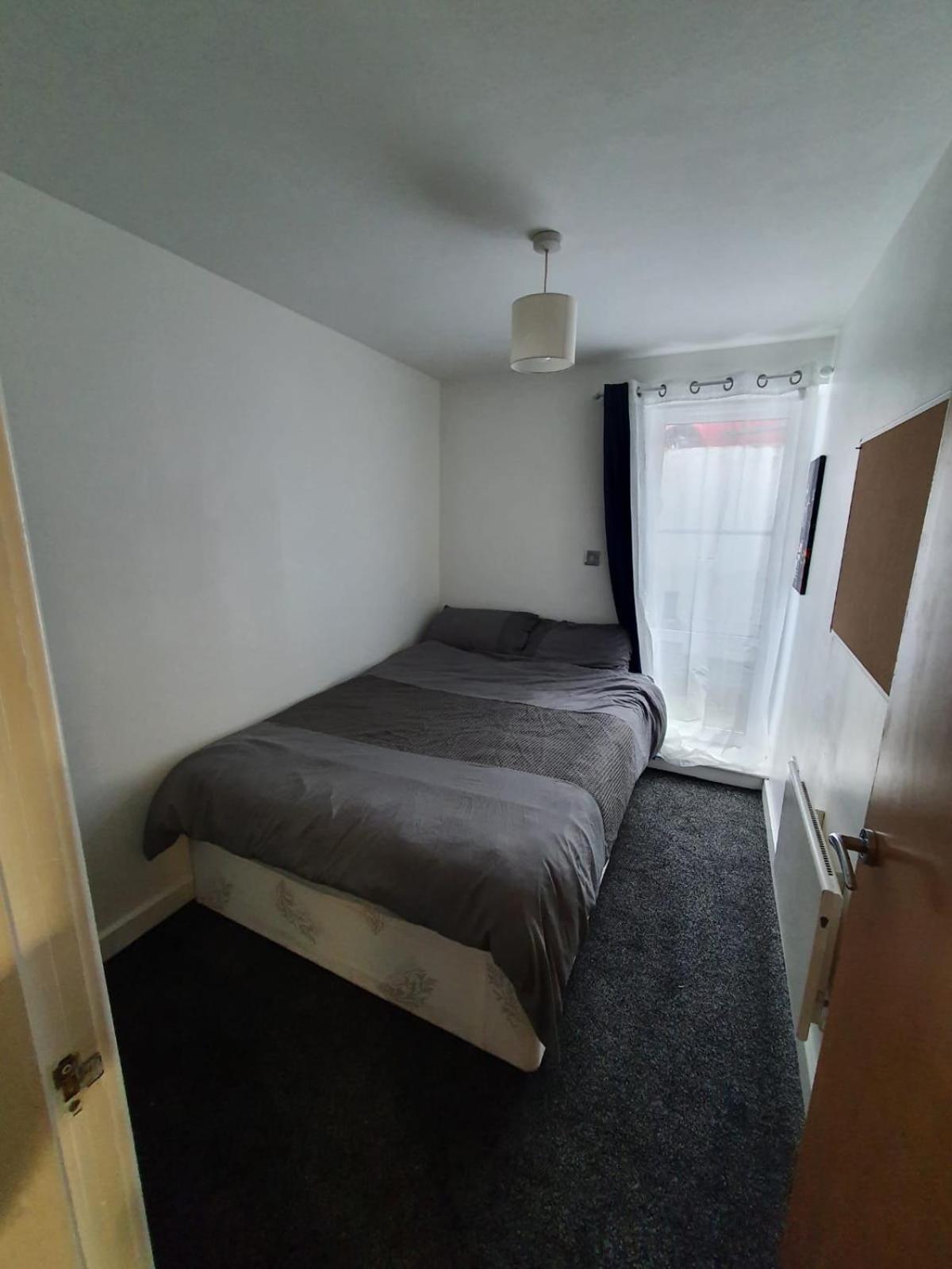 Quiet 2 Bedroom Flat In Darlington With Free Parking, Wi-Fi And More Darlington (Durham) Exterior foto