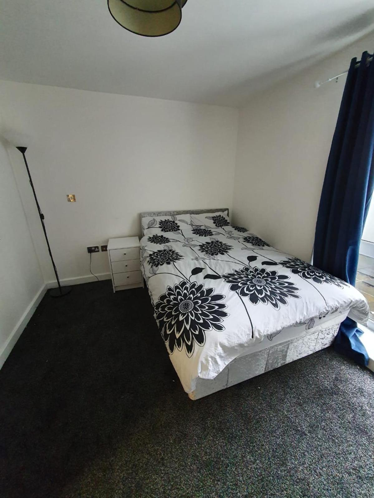 Quiet 2 Bedroom Flat In Darlington With Free Parking, Wi-Fi And More Darlington (Durham) Exterior foto